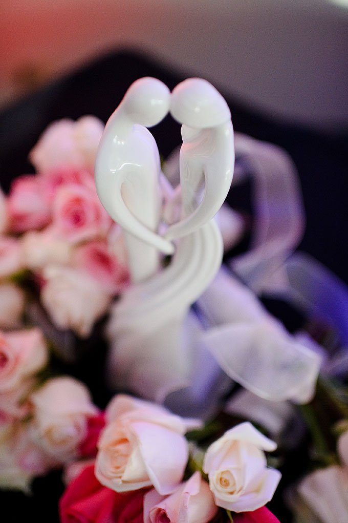 Wedding Flowers on the Cake Table